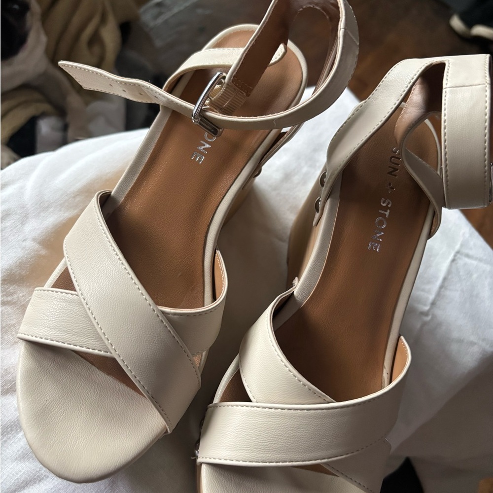 Sun + Stone Women's Cream Sandals